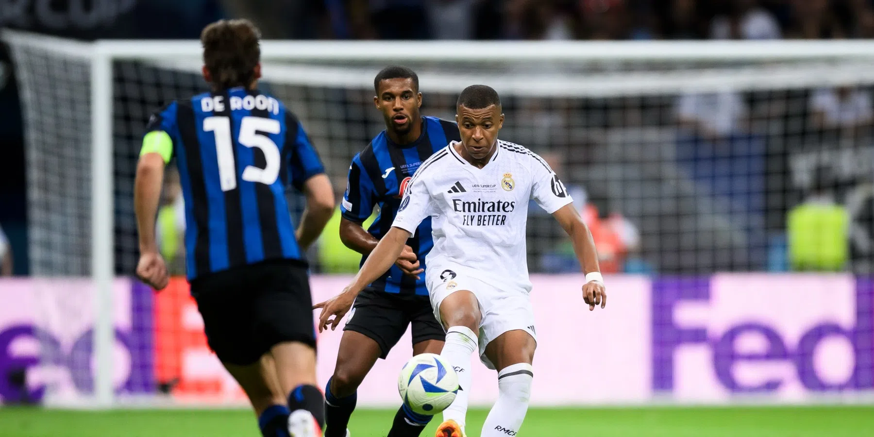 Real Madrid verslaat Atalanta door doelpunten van Vinicius en Mbappé en wint de Su