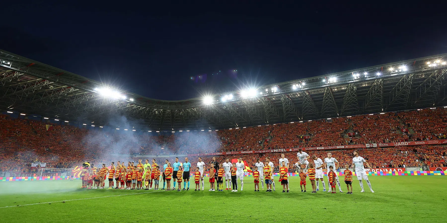 In welk stadion wordt het duel tussen Jagiellonia Bialystok en Ajax gespeeld?