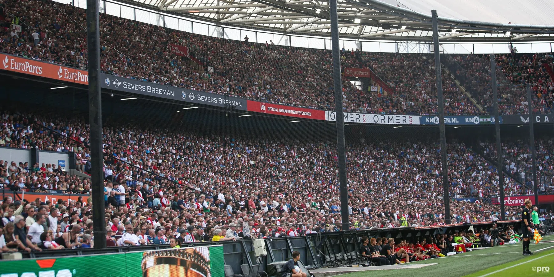 Hierdoor plaatst Feyenoord netten en palen voor de Klassieker