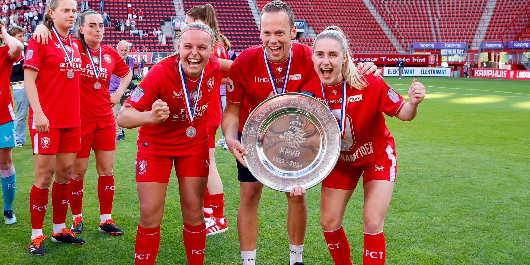 FC Twente Vrouwen heeft geen kind aan Ajax en wint overtuigend de Supercup