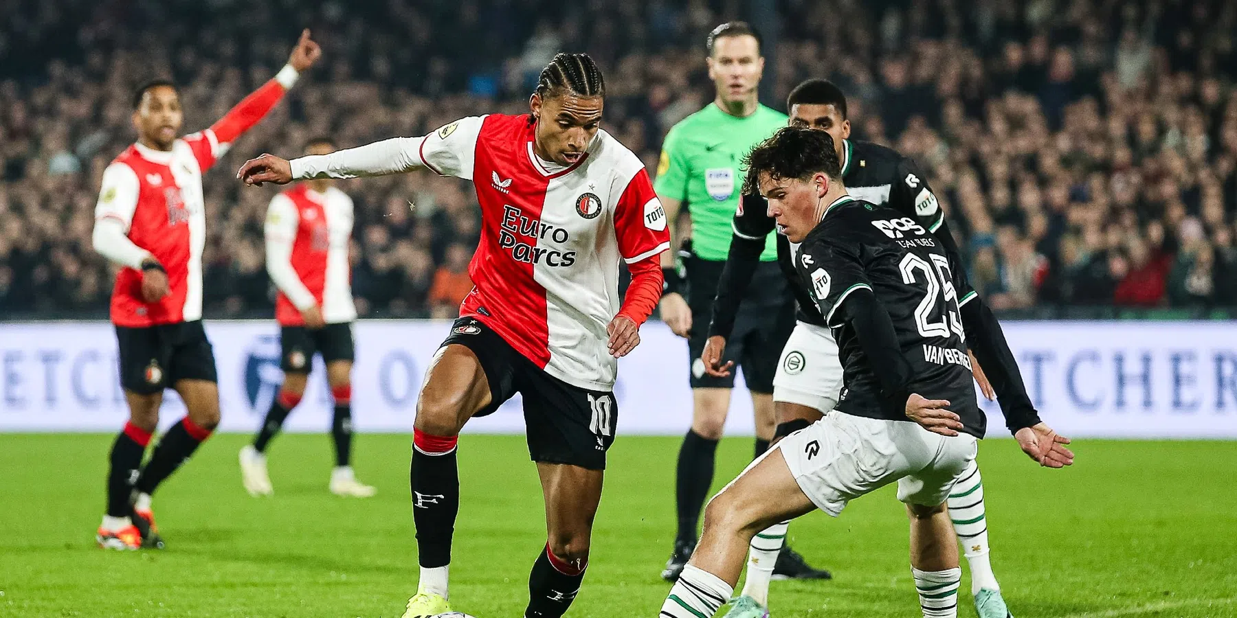 Waar en hoe laat wordt FC Groningen - Feyenoord in de Eredivisie uitgezonden?