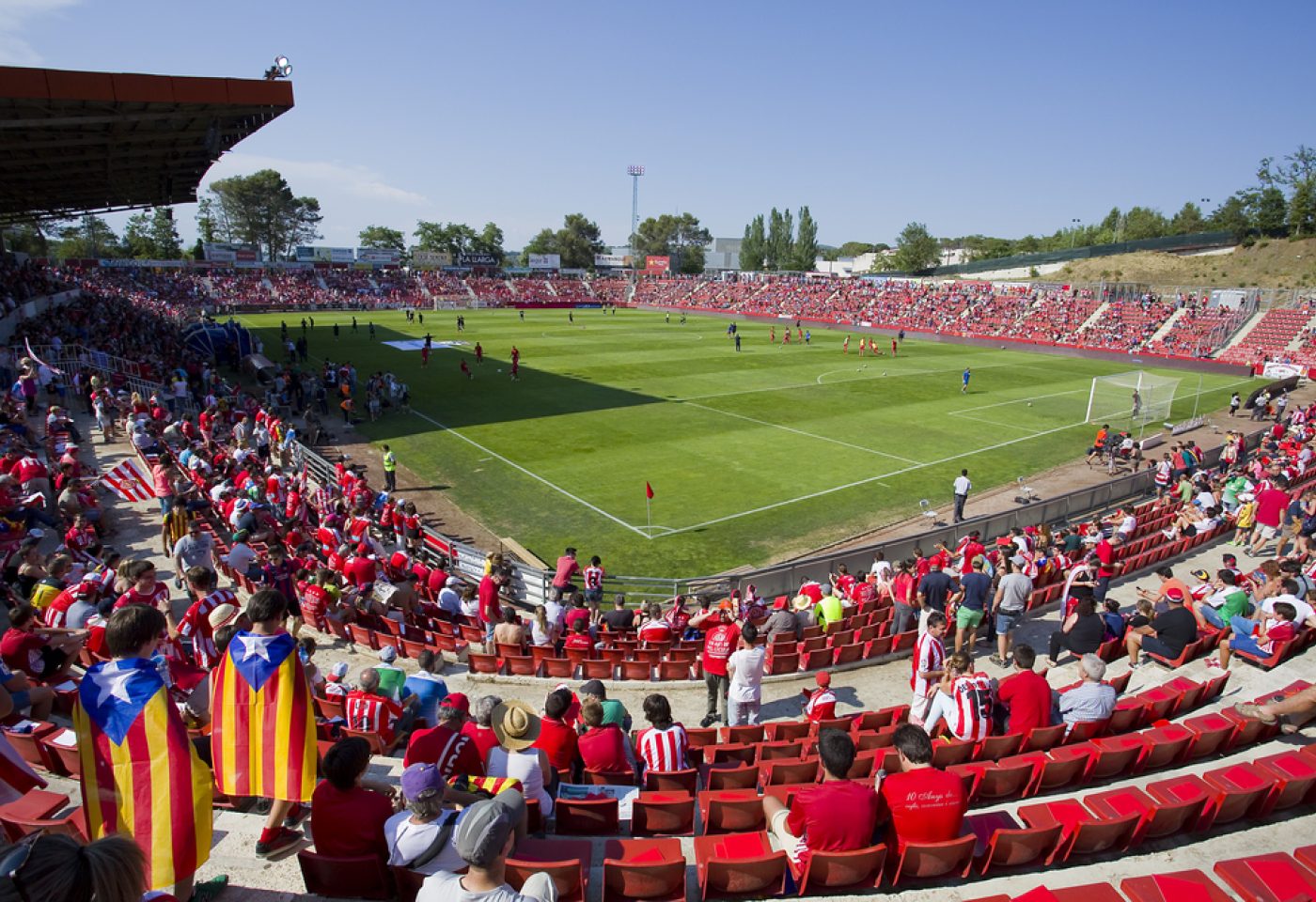 Hoeveel supporters kunnen er in het stadion van Girona?