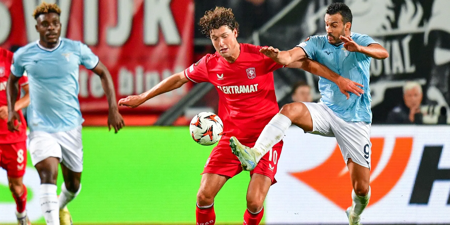 FC Twente en AZ weren zich knap, maar kunnen niet stunten in de Europa League