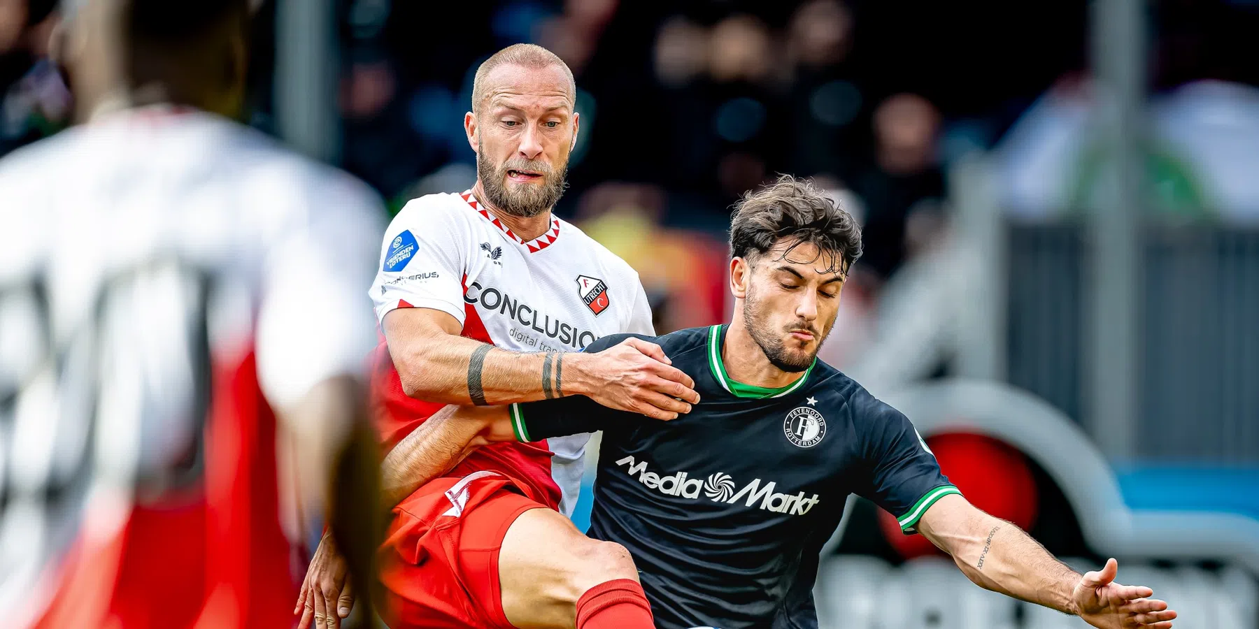 Feyenoord zorgt voor eerste nederlaag FC Utrecht en lijkt klaar voor Klassieker