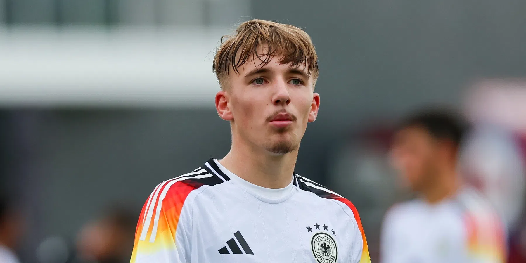 Wie is Lennart Karl, het Bayern-toptalent (16) waar Ajax interesse in toont?