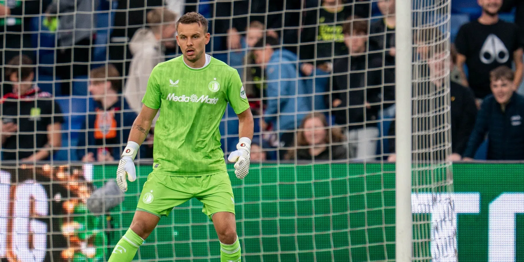 Feyenoord-fans willen dat Justin Bijlow Timon Wellenreuther vervangt tegen AZ