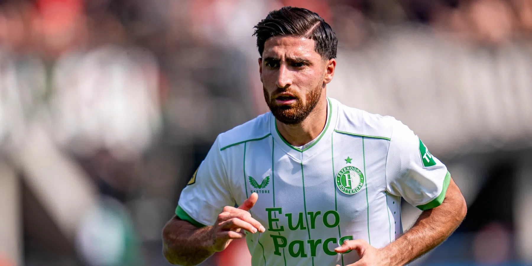 Jahanbakhsh komt met statement over Feyenoord na presentatie bij SC Heerenveen 