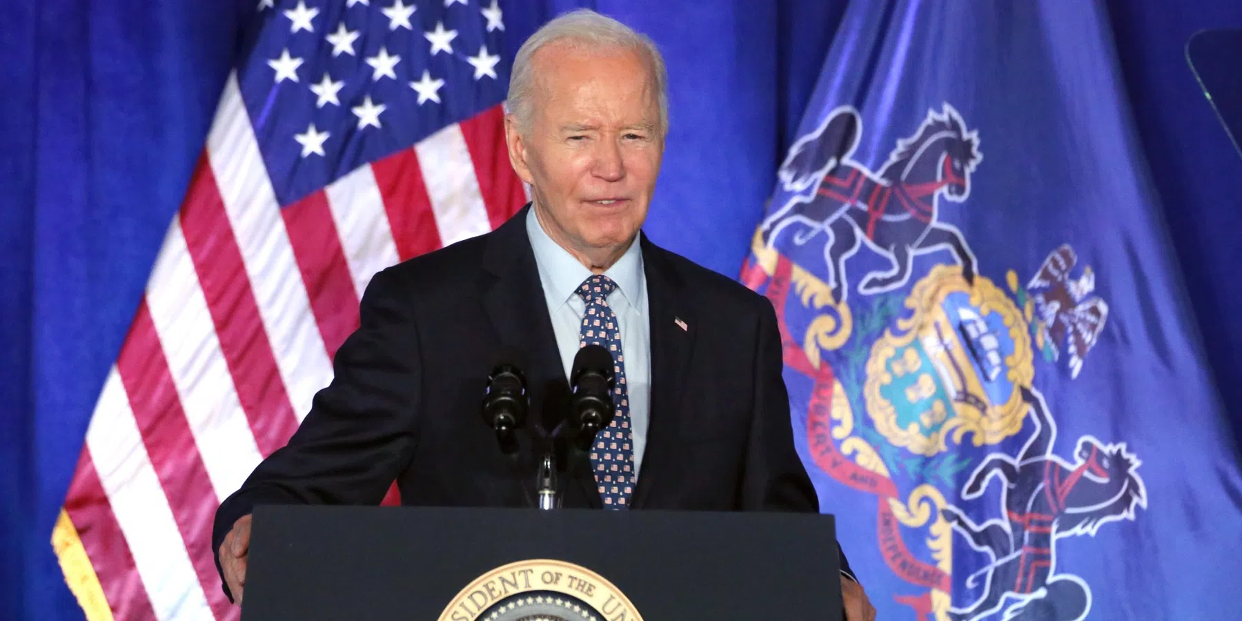 Zo reageert Amerikaanse president Biden op het geweld in Amsterdam