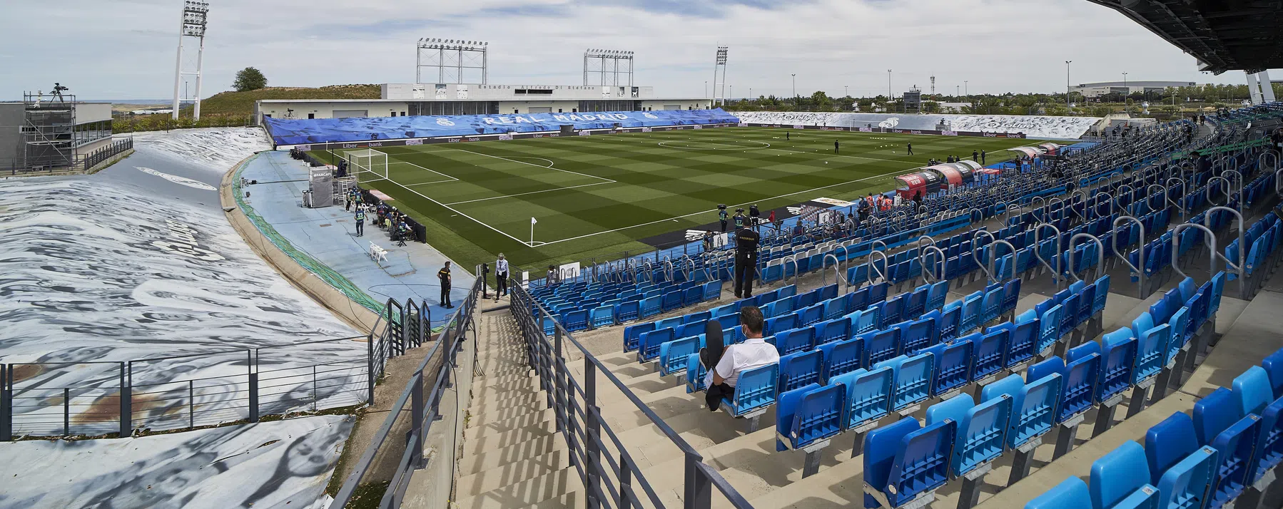 In welk stadion spelen de vrouwen van FC Twente tegen Real Madrid?