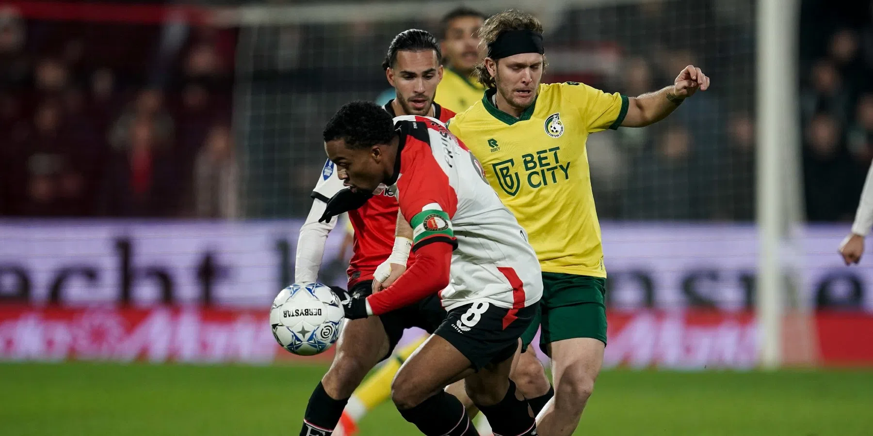 Nieuwe tik voor Feyenoord: Rotterdammers spelen met 1-1 gelijk tegen Fortuna