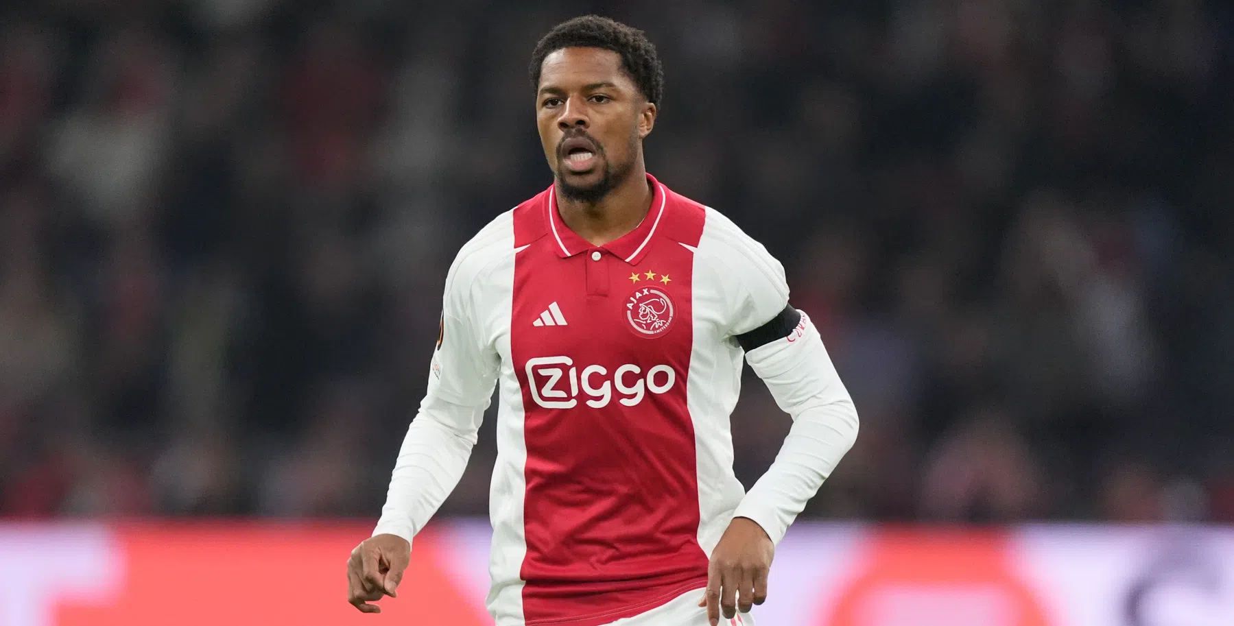 Werder Bremen toont interesse in Ajax-aanvaller Akpom | VoetbalNieuws