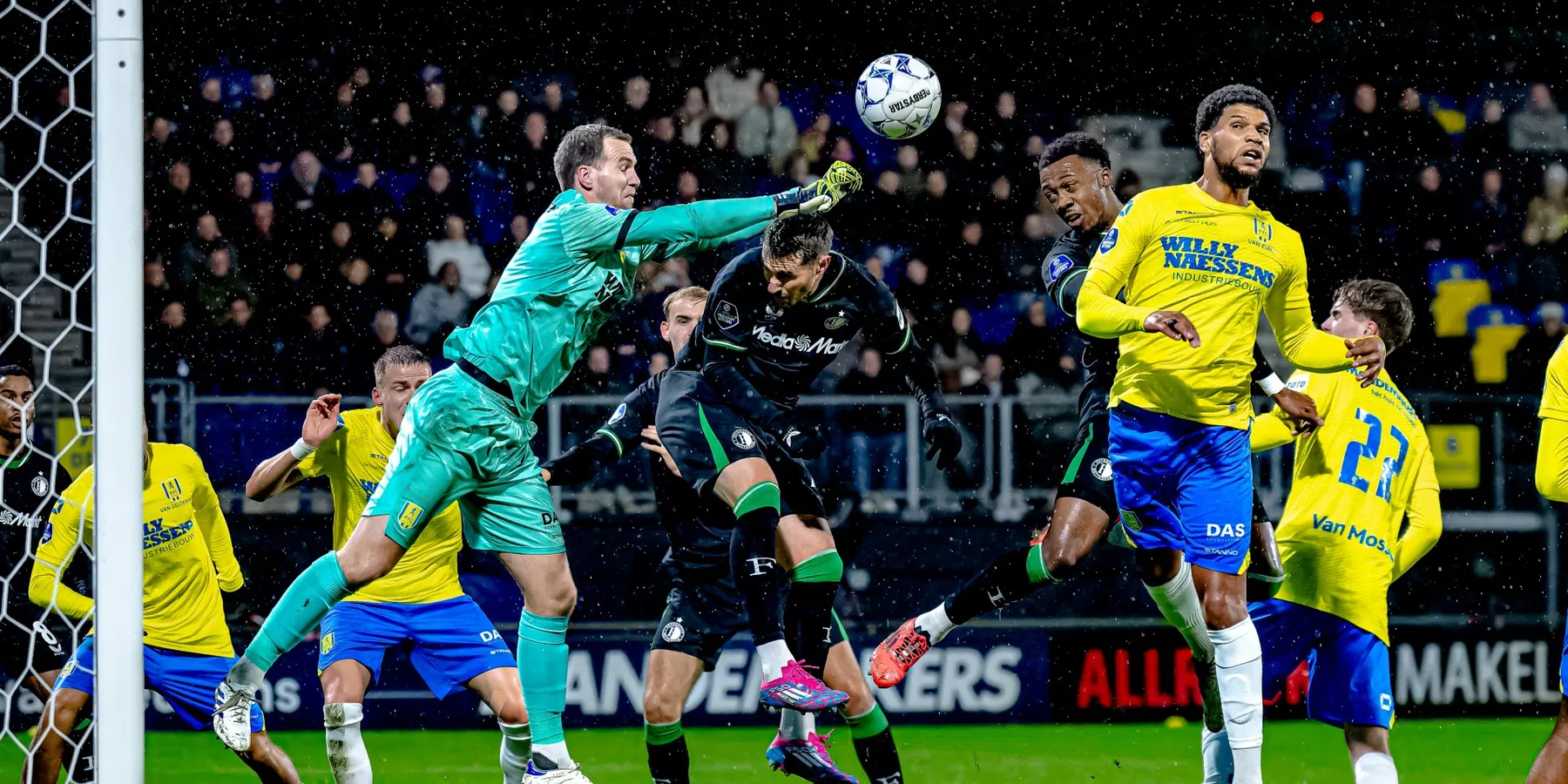 Mis niets van alle wedstrijden op zaterdag met Langs de Lijn | VoetbalNieuws