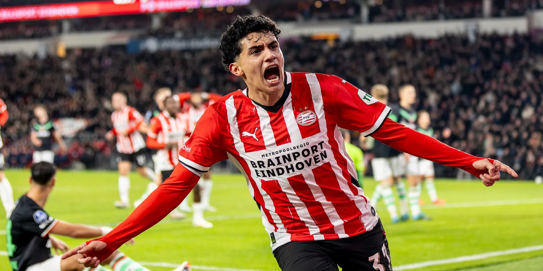 Toekomst Richard Ledezma bij PSV onzeker door hoog salaris - VoetbalNieuws