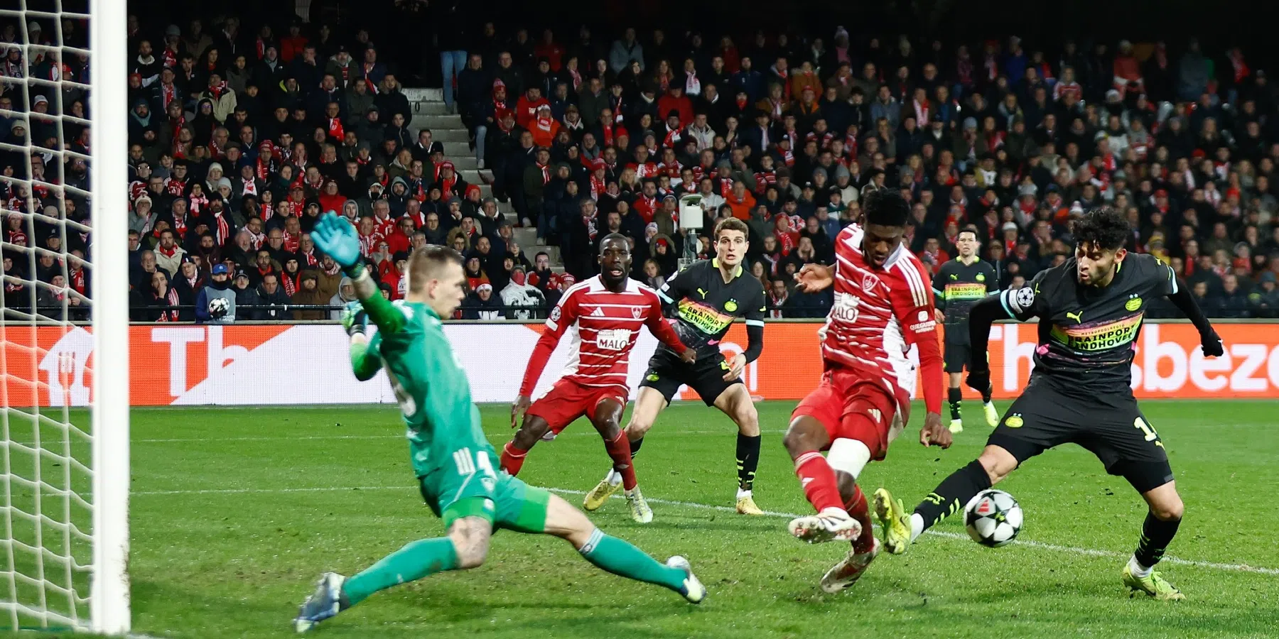 Onherkenbaar PSV verliest duur van Stade Brest in Champions League - VN