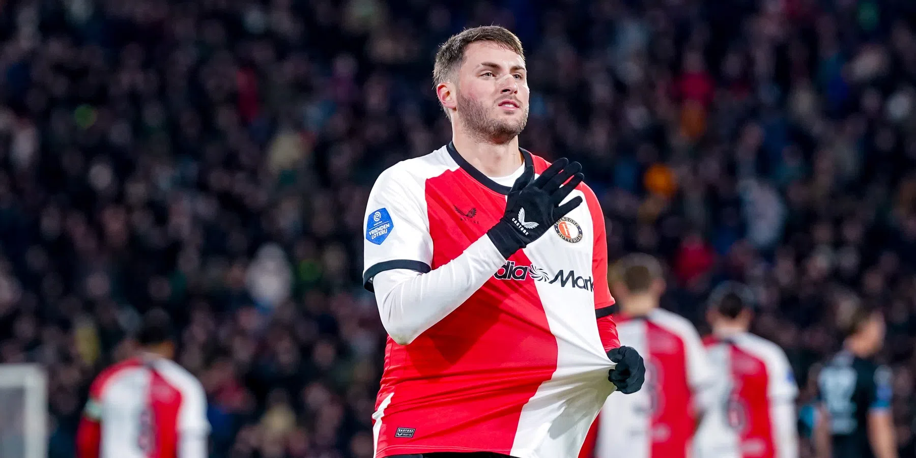 Hattrickheld Gimenez leidt Feyenoord naar ruime zege op Heracles