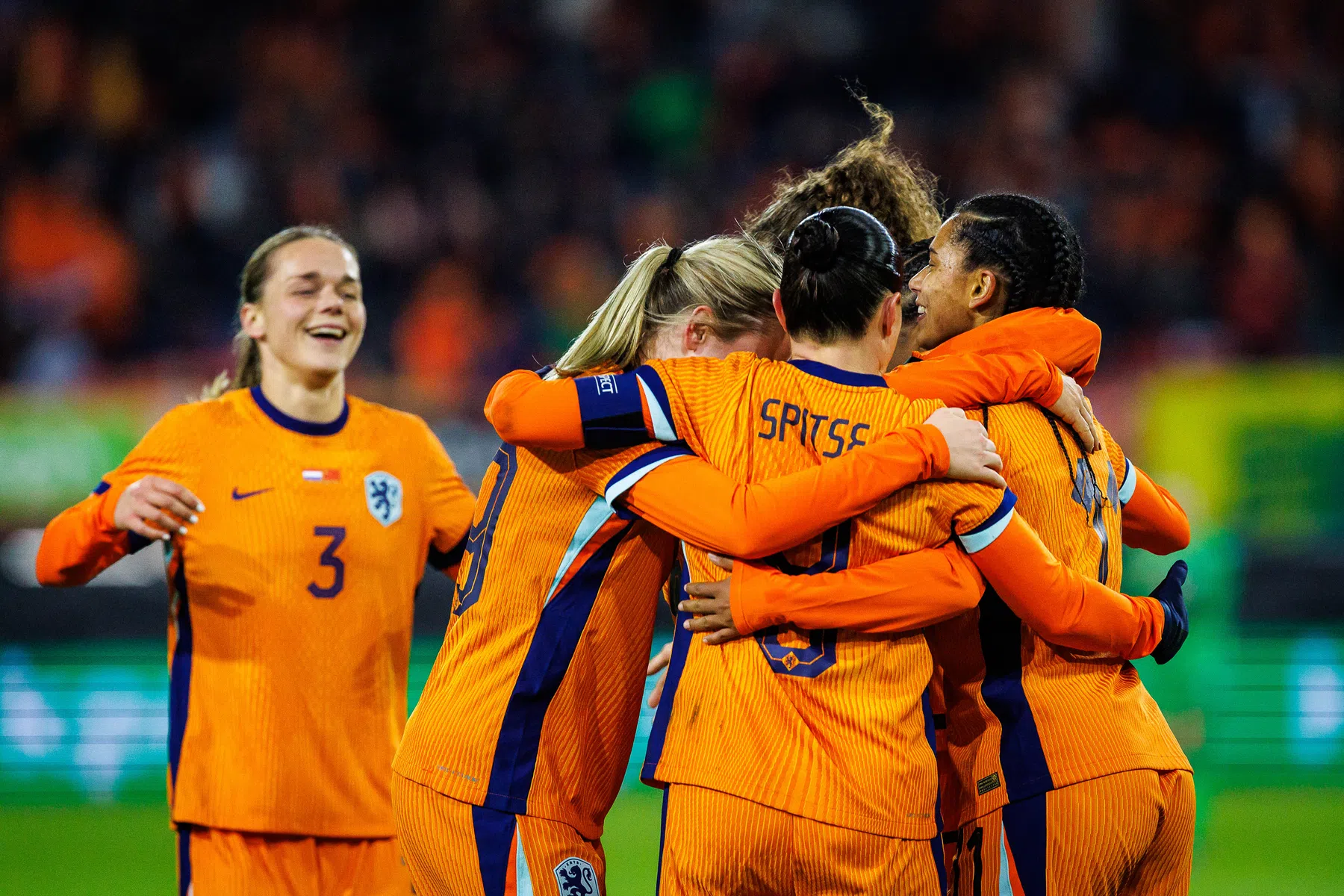 Dit zijn de mogelijke tegenstanders van de Oranje Leeuwinnen op het EK 2025 - Voet