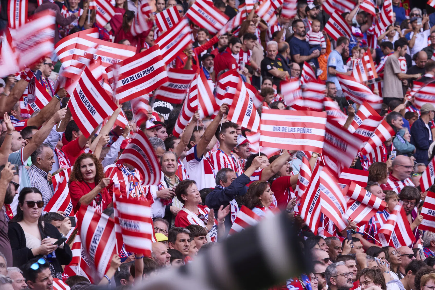 Atlético Madrid woedend: inschrijving Olmo zet regels LaLiga onder druk | VoetbalN