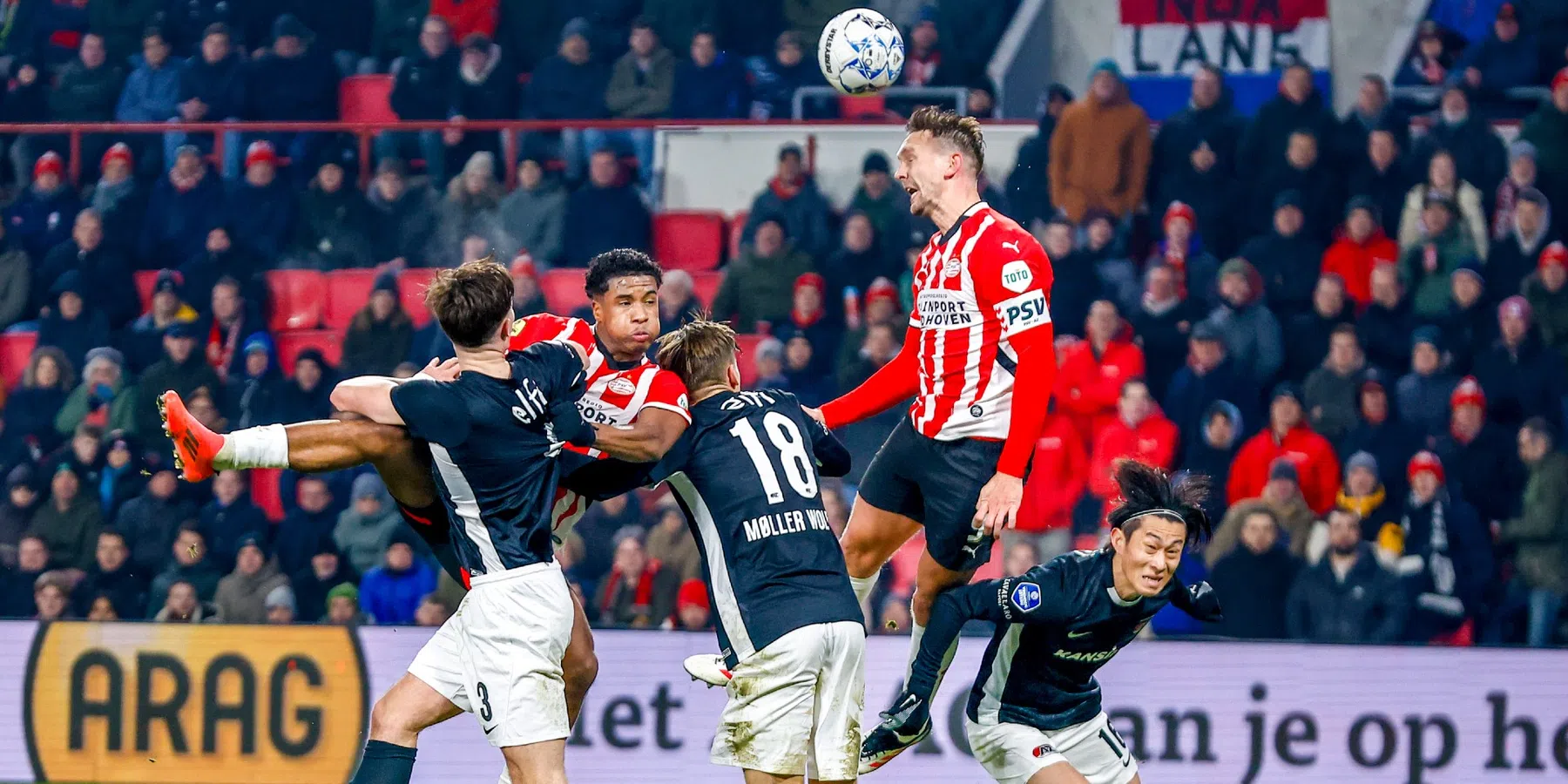 PSV mag zich gelukkig prijzen en sleept gelijkspel uit het vuur tegen AZ