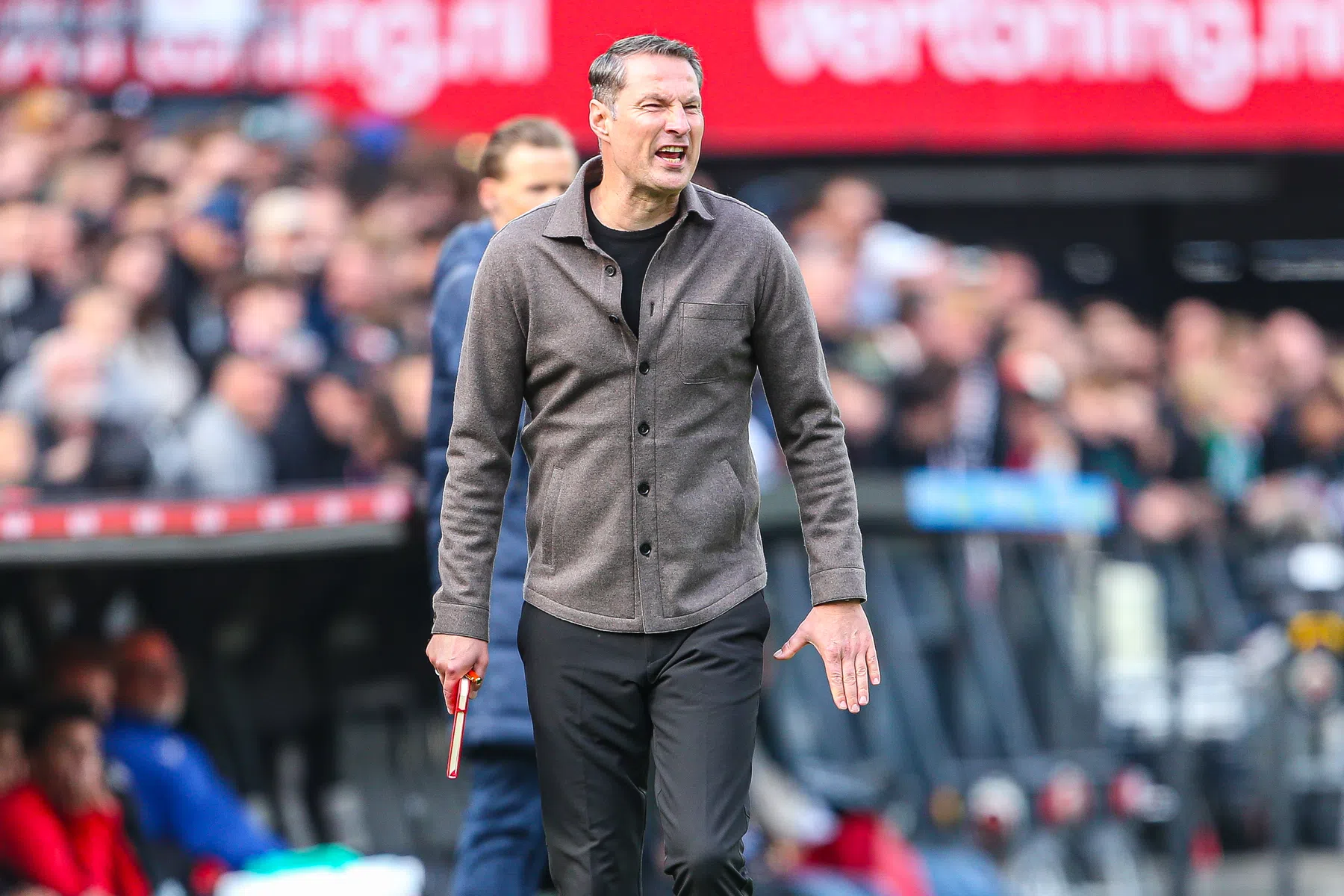 Brian Priske op rand van ontslag bij Feyenoord: Pusic als opvolger? | VoetbalNieuw