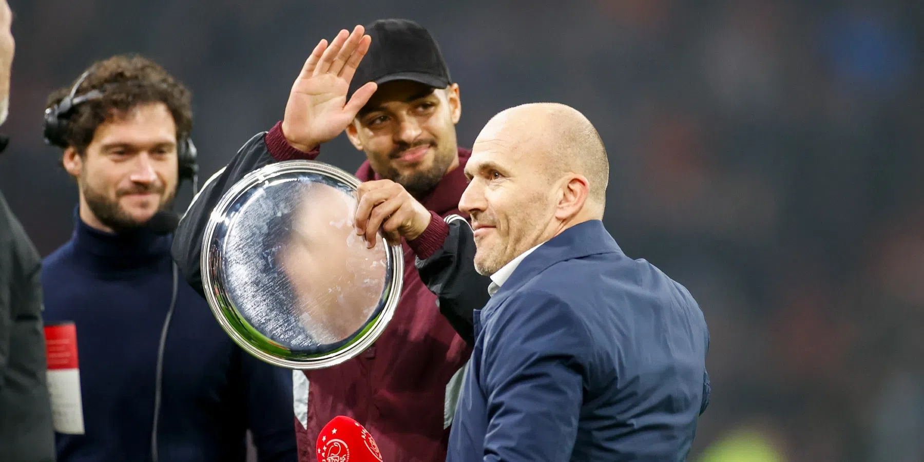 Dit zegt Alex Kroes over het vertrek van Devyne Rensch bij Ajax