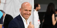 Thumbnail for article: Dit zegt Ajax-directeur Kroes over 'knetterende gesprekken' tussen hem en Farioli
