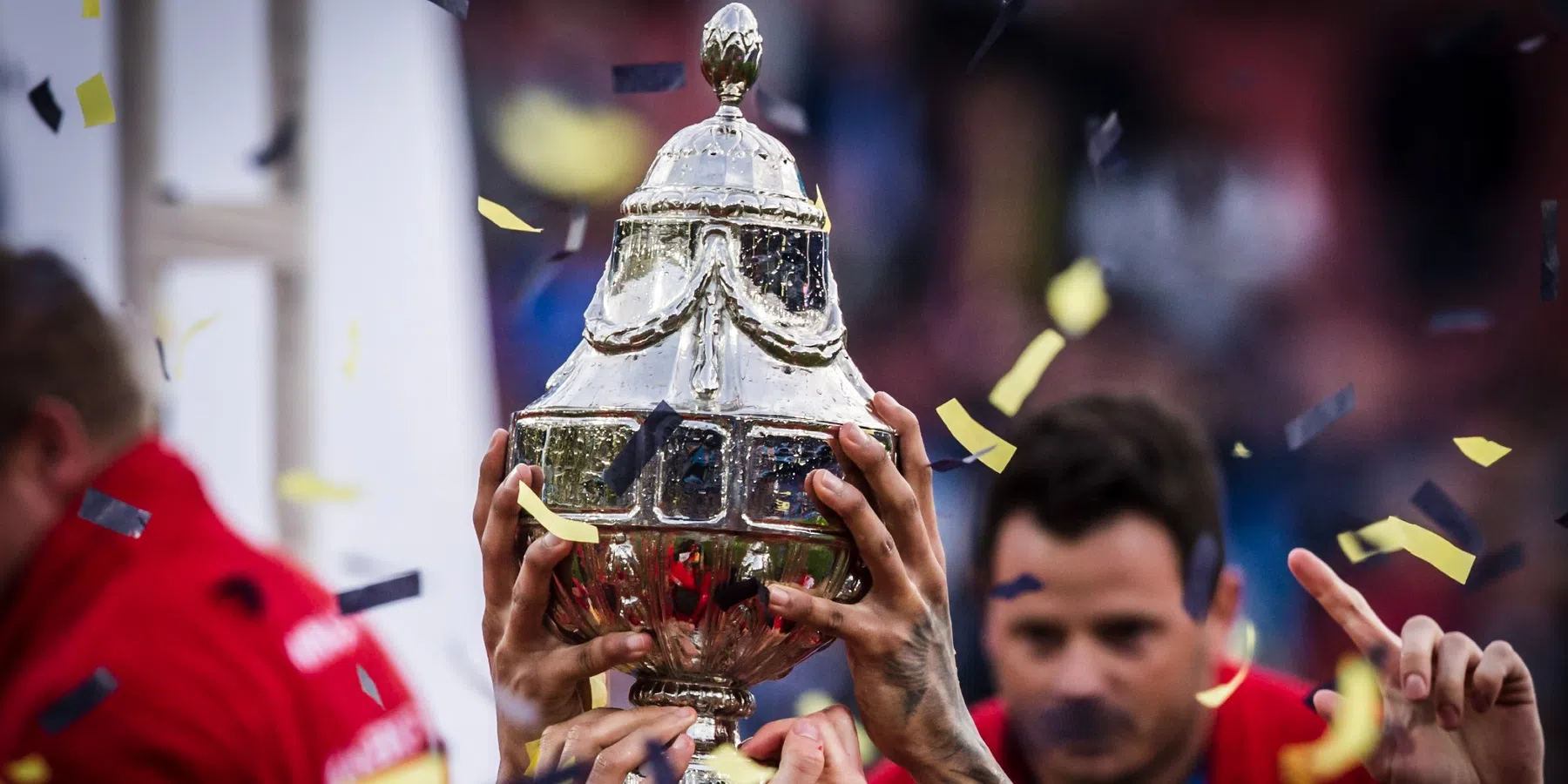 deze onnodige gele kaart kost Penetra de bekerfinale met AZ