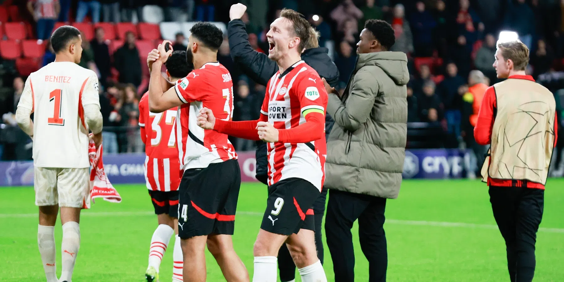 PSV en De Jong in gesprek over verlenging: dit zegt de spits over zijn toekomst