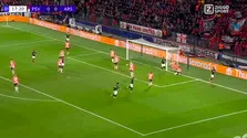 Thumbnail for article: De beelden: Timber doet PSV pijn en zet Arsenal op voorsprong 