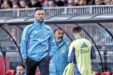 Thumbnail for article: Salaris van Ajax-trainer Farioli: zoveel krijgt hij betaald per jaar