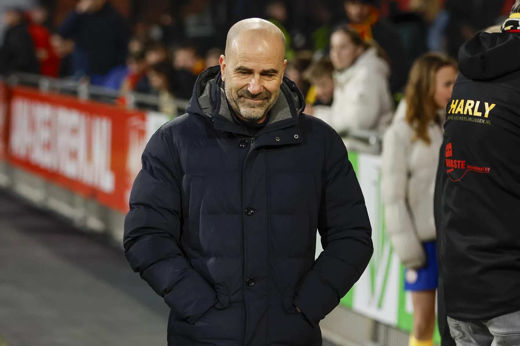 Zoveel verdient PSV-trainer Peter Bosz per jaar | VoetbalNieuws