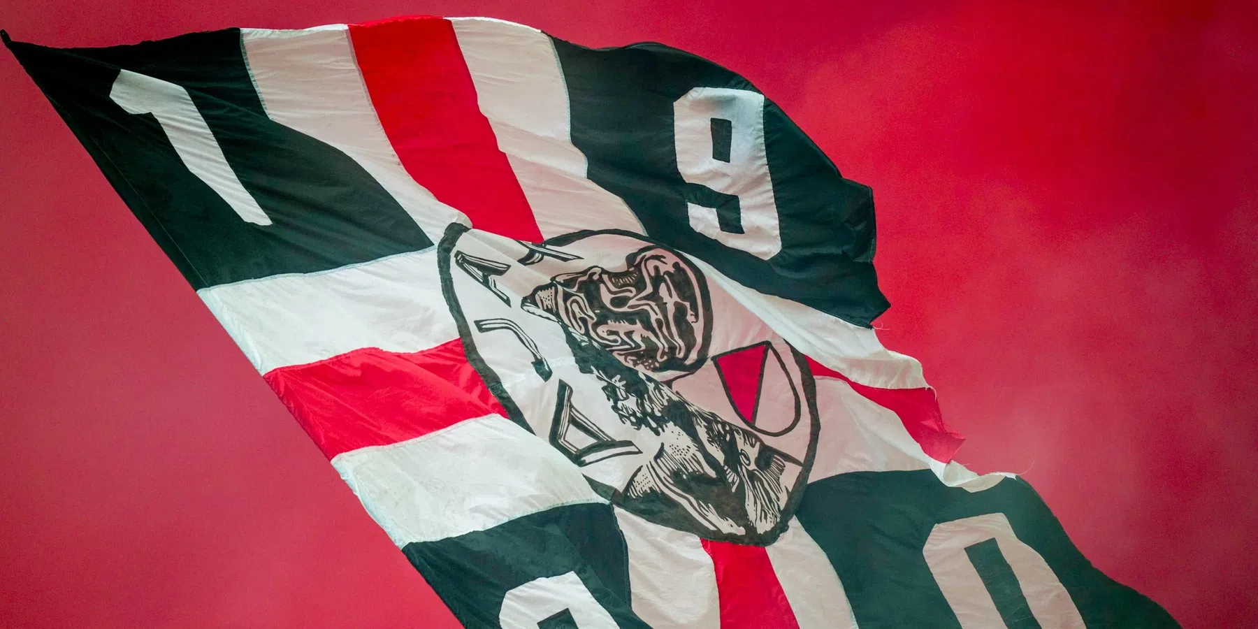 FIFA sluit Club León uit WK, Ajax ziet kleine kans | VoetbalNieuws
