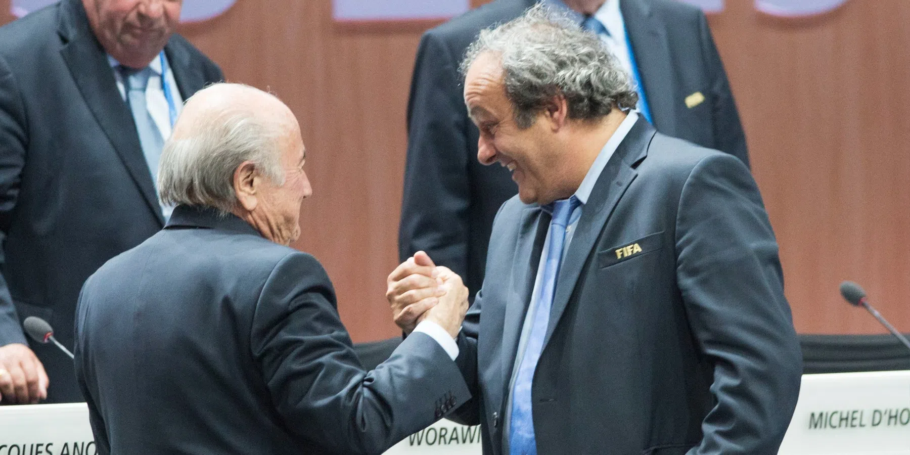 Blatter en Platini krijgen definitief gelijk: dit is waarom er een zaak liep