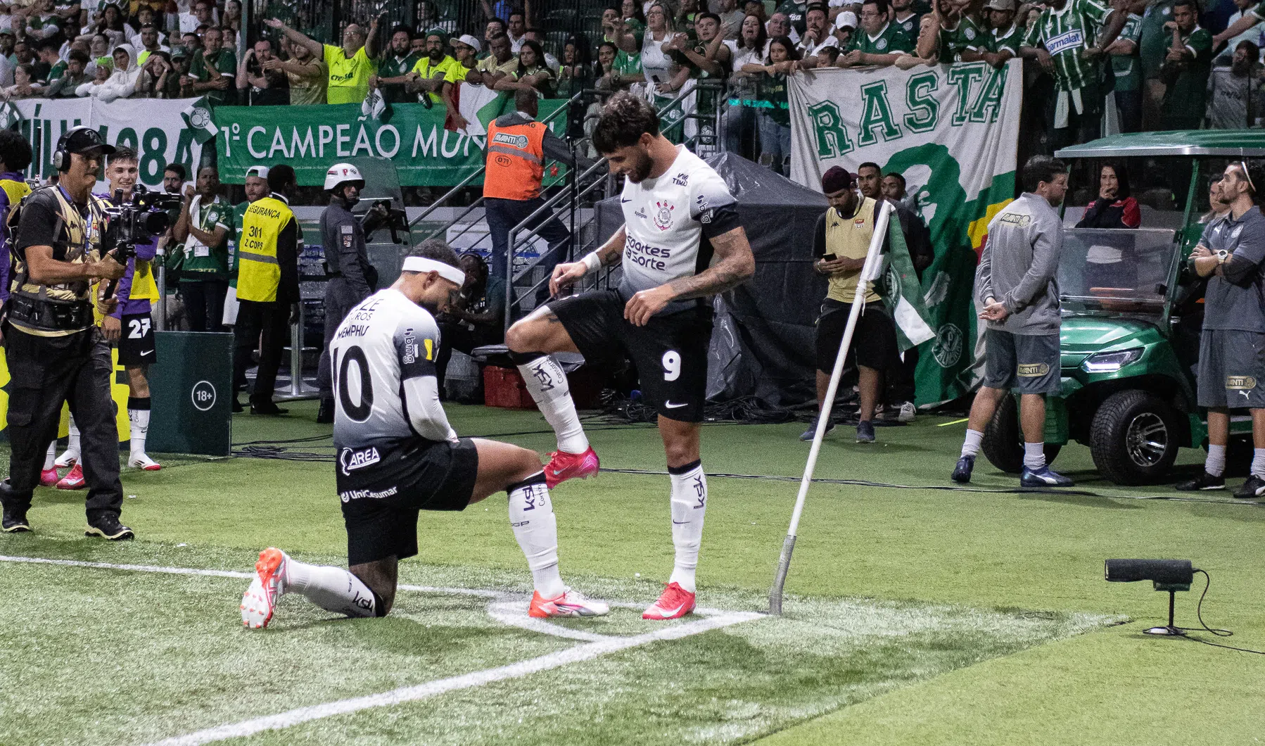 Waar en hoe laat kijk je Corinthians - Palmeiras? | VoetbalNieuws