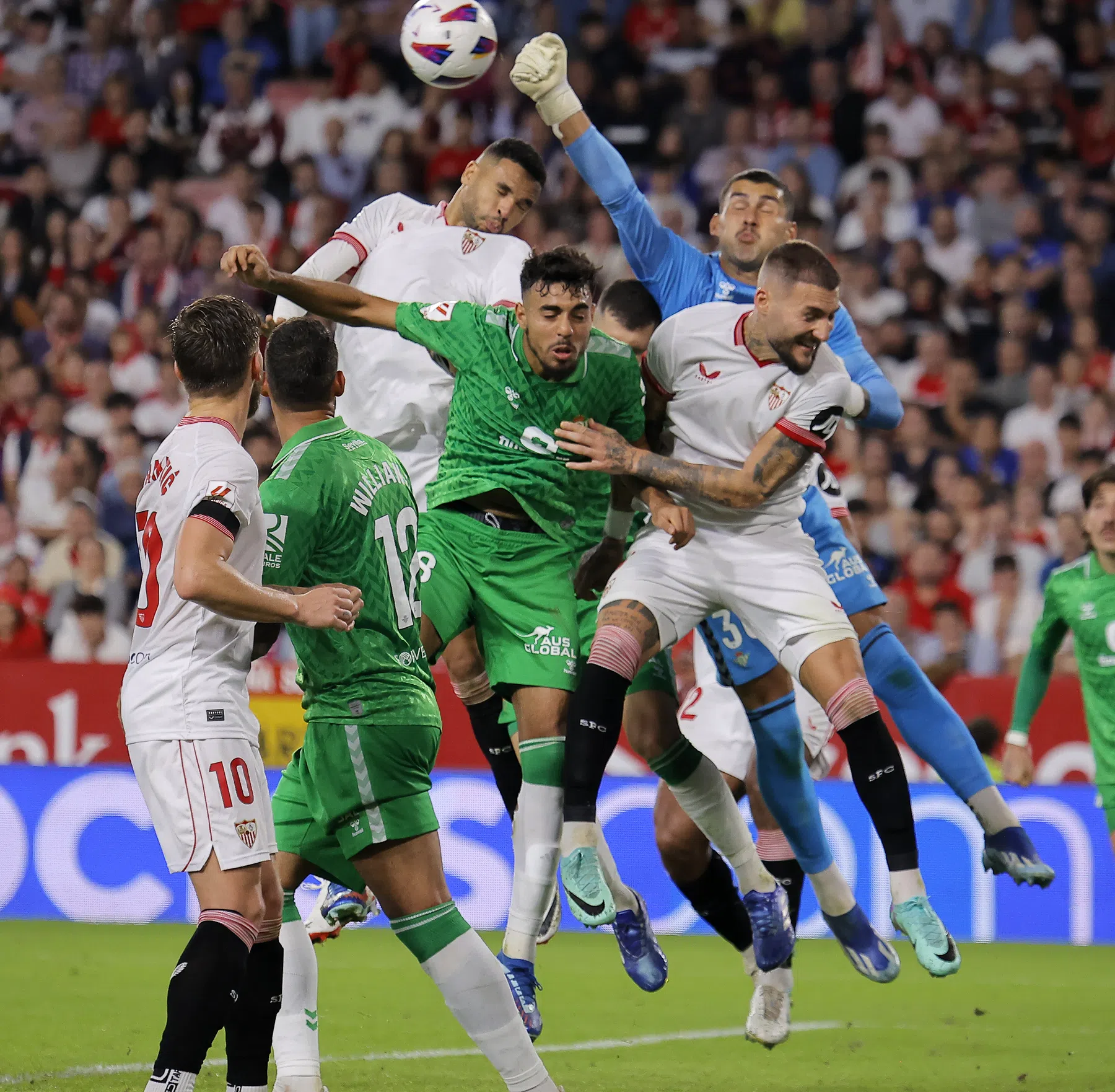 Waar en hoe laat wordt Real Betis - Sevilla uitgezonden? | VoetbalNieuws