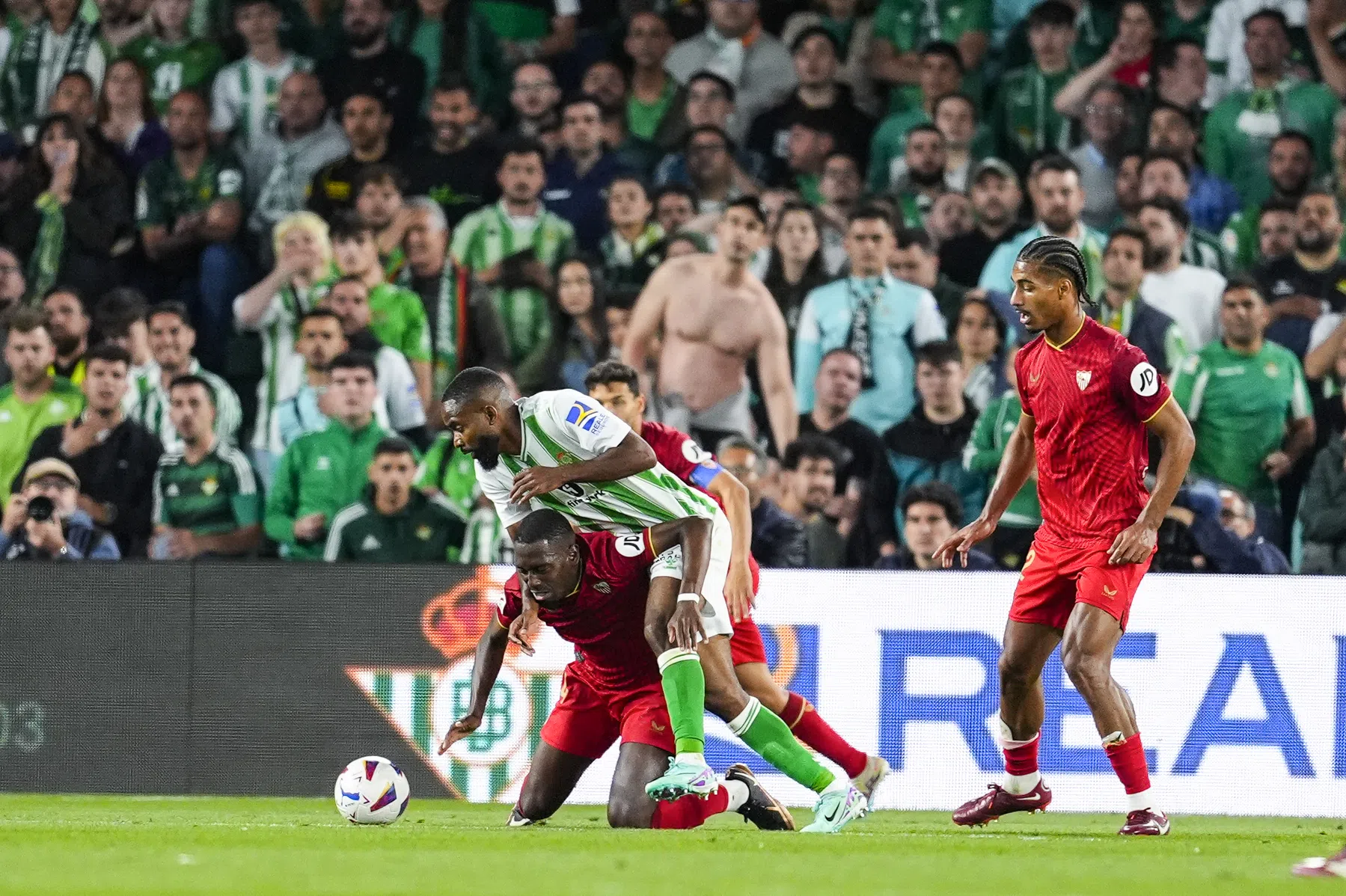Zo eindigden de laatste vijf edities van El Gran Derbi | VoetbalNieuws