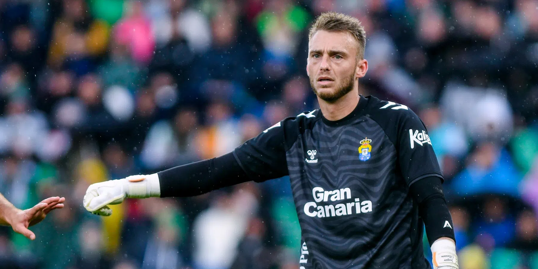 Cillessen geopereerd na botsing in duel met Celta | VoetbalNieuws