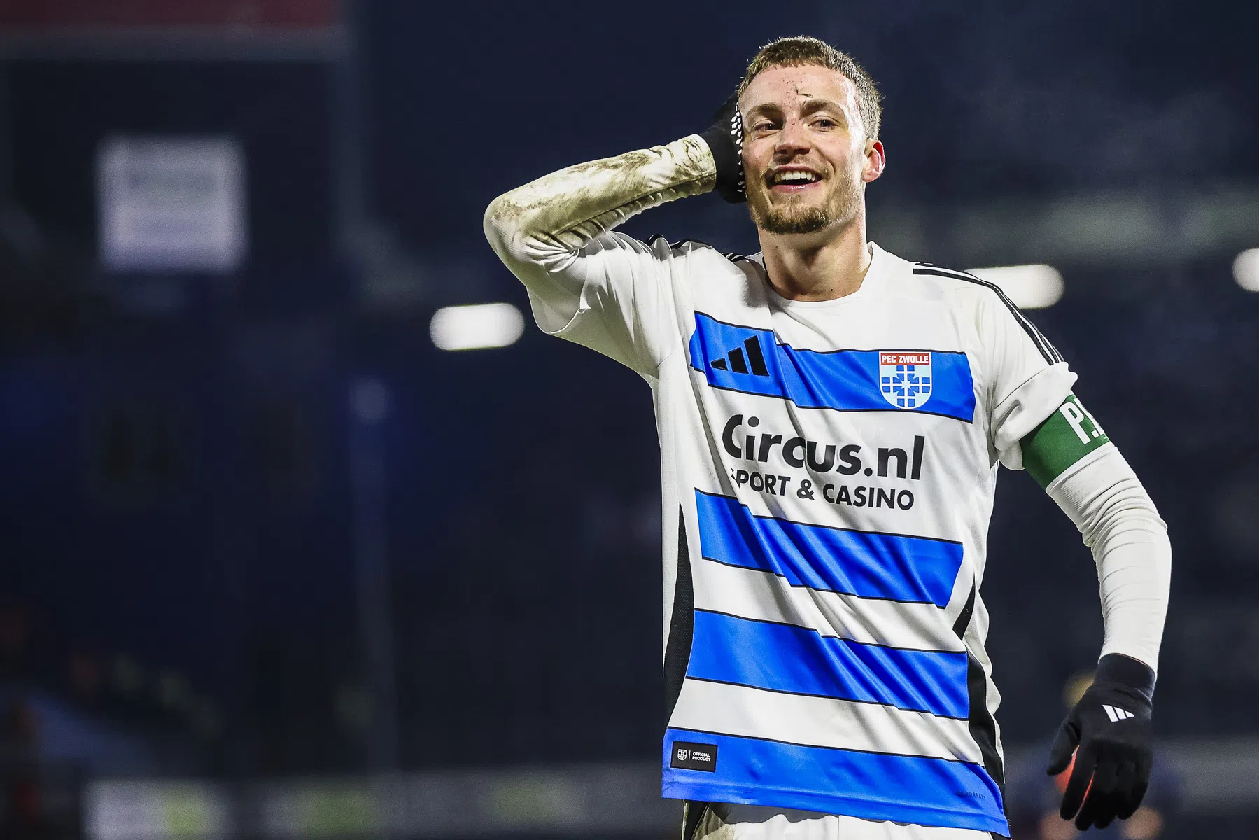 Wie is Davy van den Berg, de middenvelder op het lijstje van Feyenoord? | VN