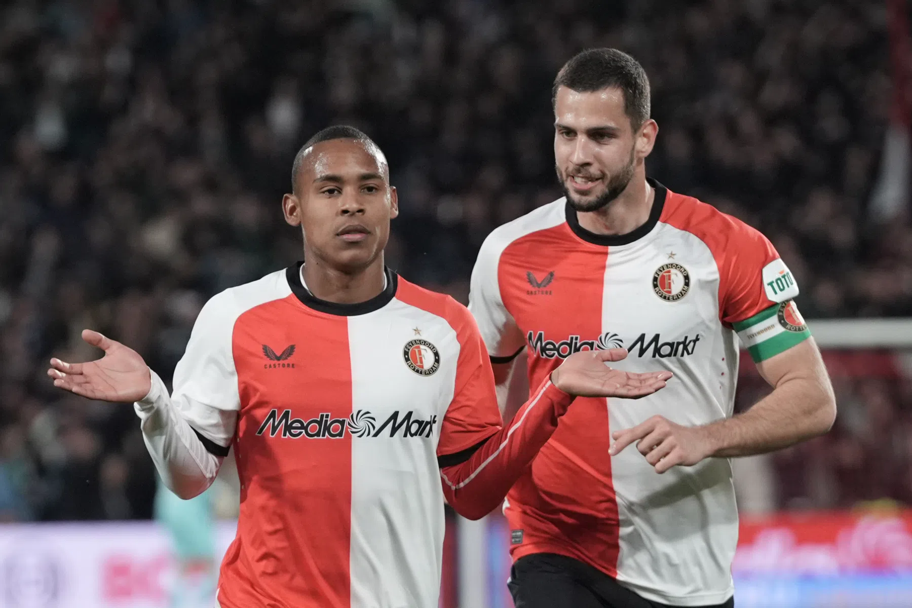 Wat schrijven de kranten na Feyenoord - FC Groningen (4-1)? | VoetbalNieuws