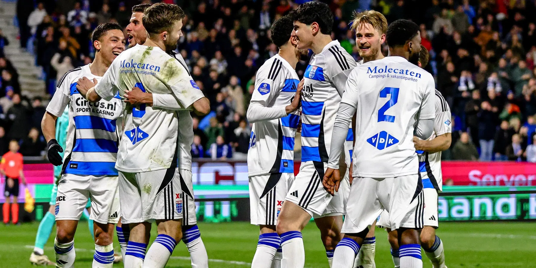 PEC Zwolle presenteert speciaal bevrijdingsshirt voor Eredivisie-duel met Twente