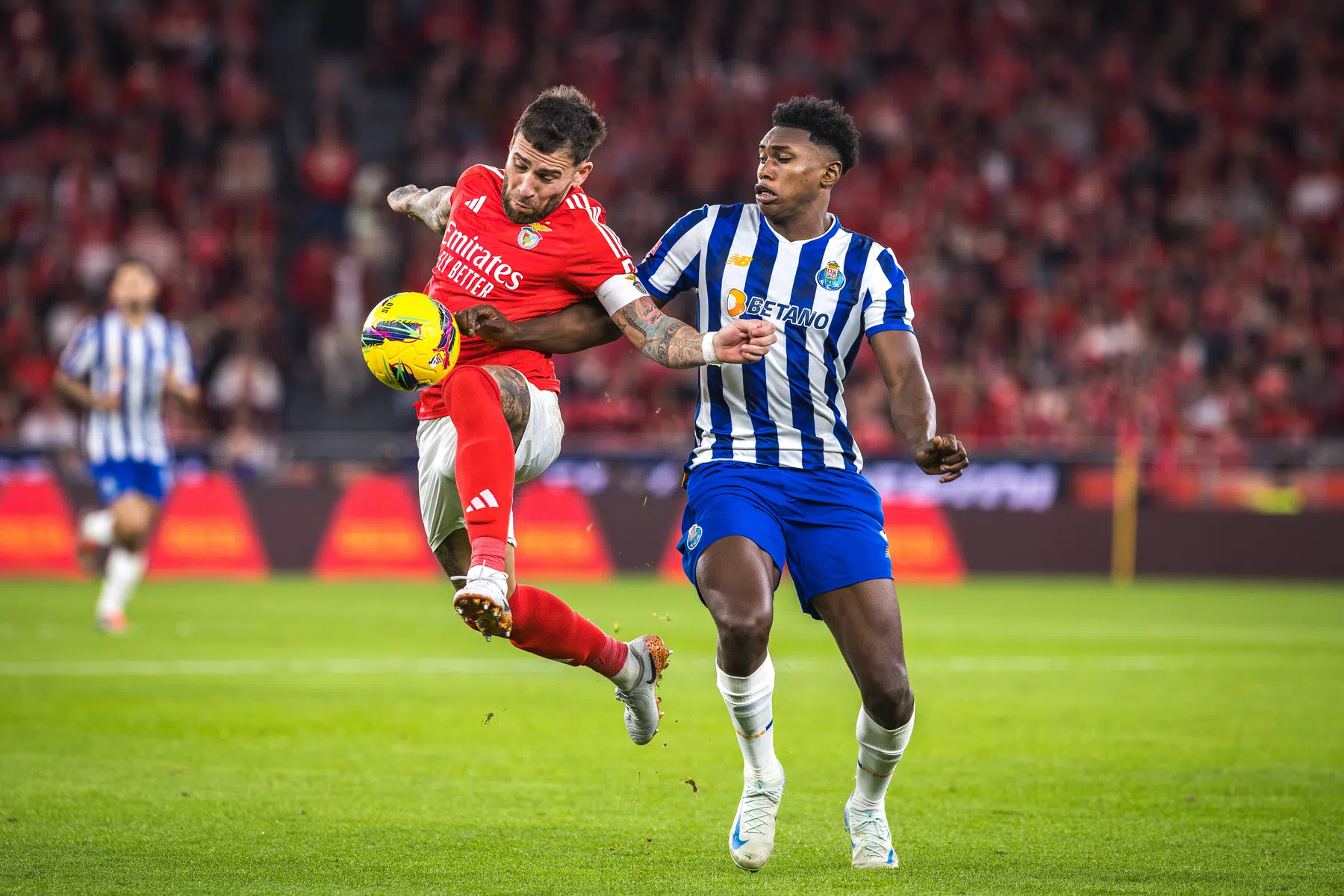 Hoe vaak wint Benfica bij FC Porto? De cijfers van O Clássico | VoetbalNieuws