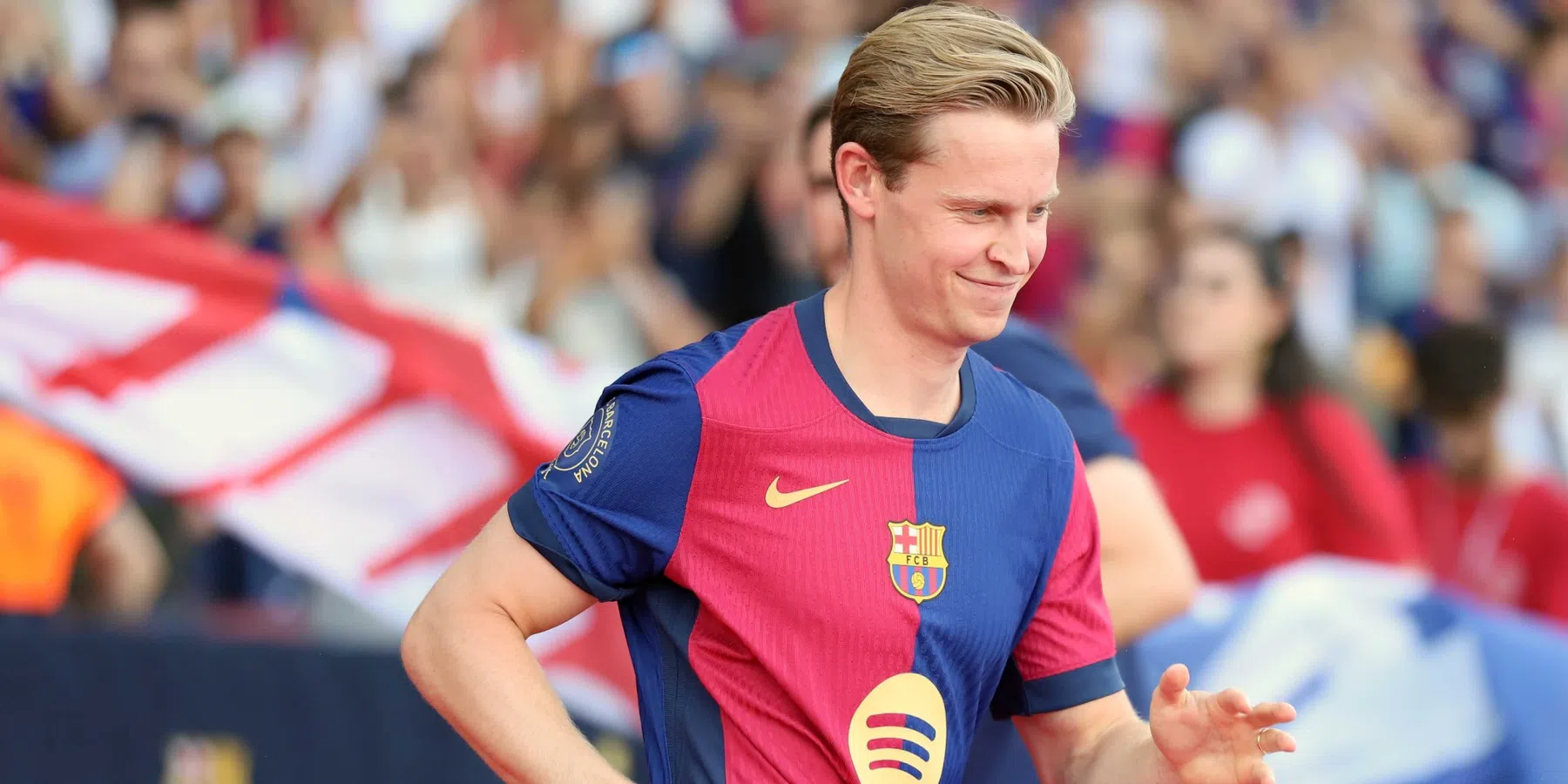 Frenkie prijkt op voorpagina met opvallende boodschap over zijn toekomst bij Barça