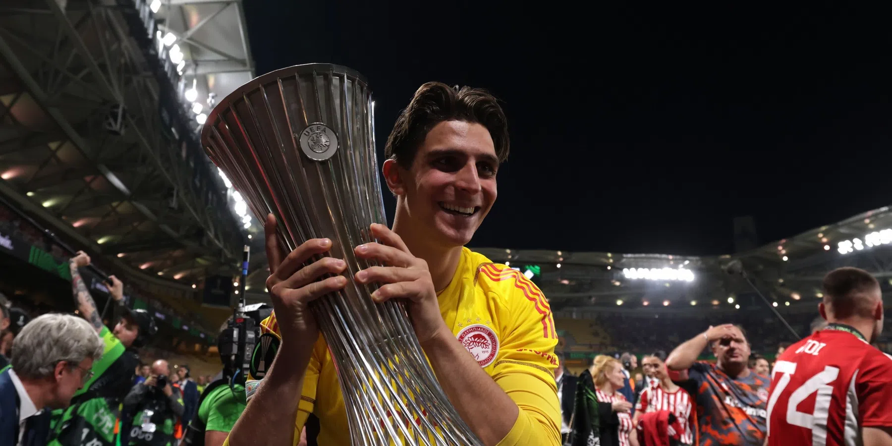 Waar kijk je Legia Warschau - Chelsea?