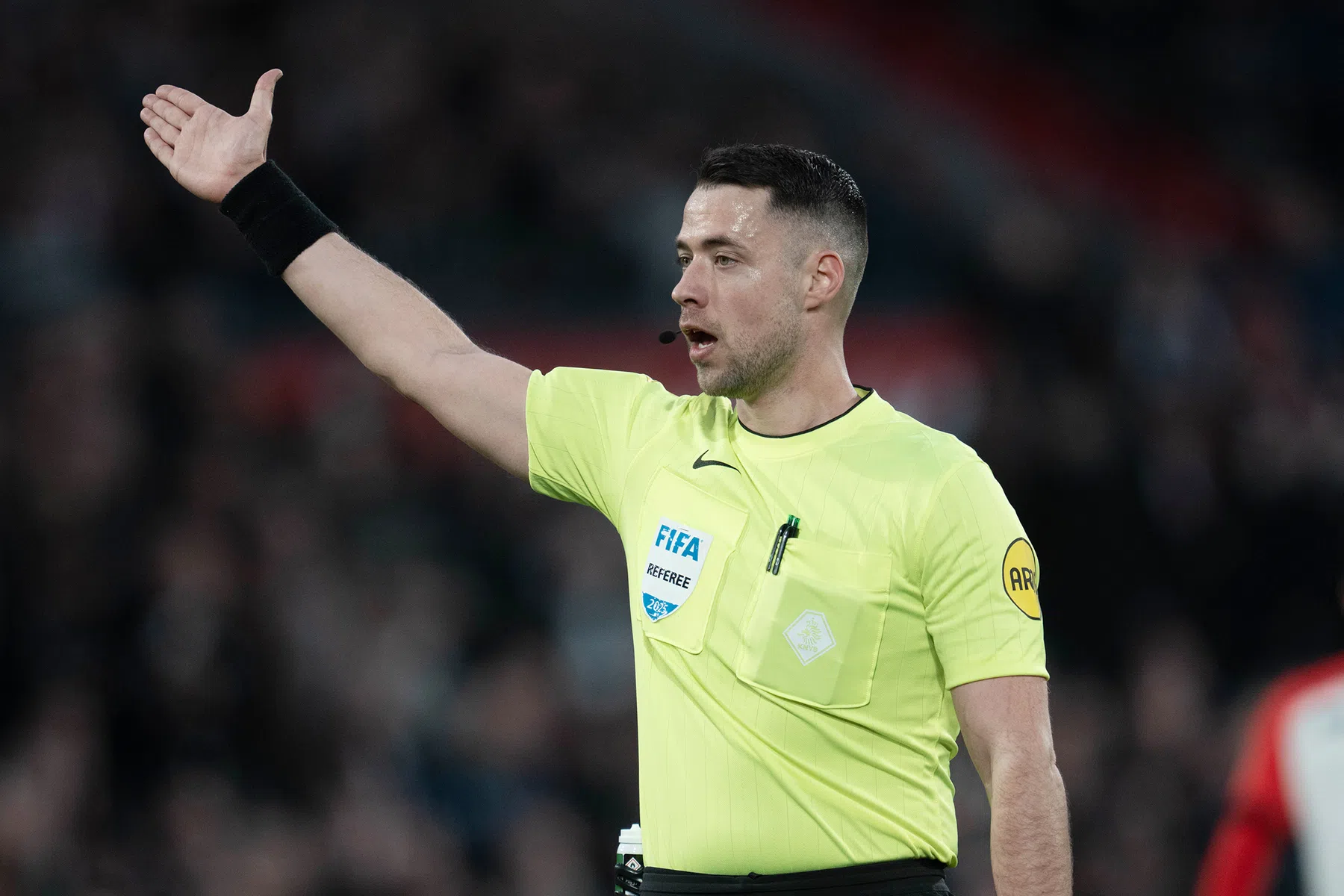 Wie fluit Willem II - Ajax? Dit is de scheidsrechter van zondag | VoetbalNieuws