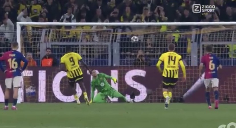 Dortmund vanaf de stip al vroeg op voorsprong tegen Barça