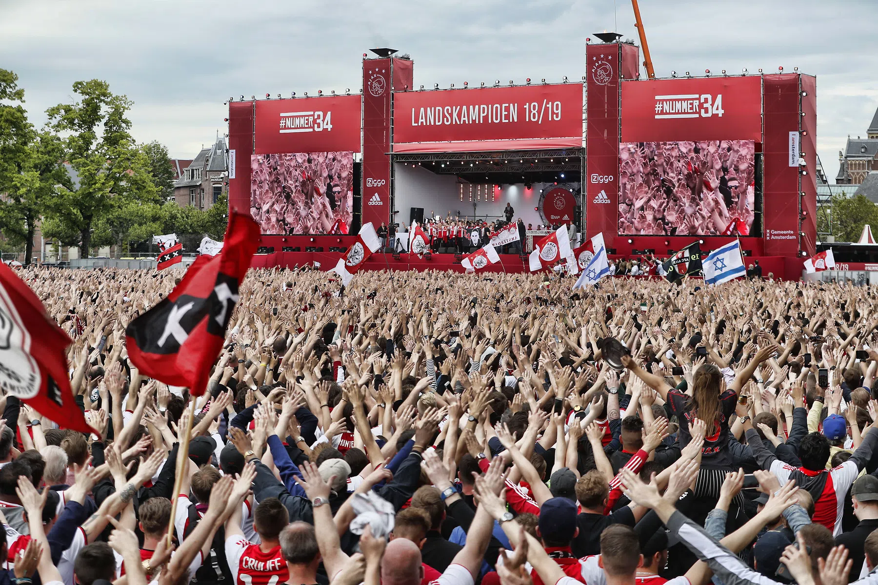 Ajax mag bij titel toch naar Museumplein: Mahler Festival verplaatst | VN