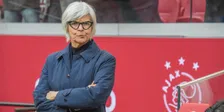 Ajax neemt na één seizoen afscheid van trainer ondanks lopend contract