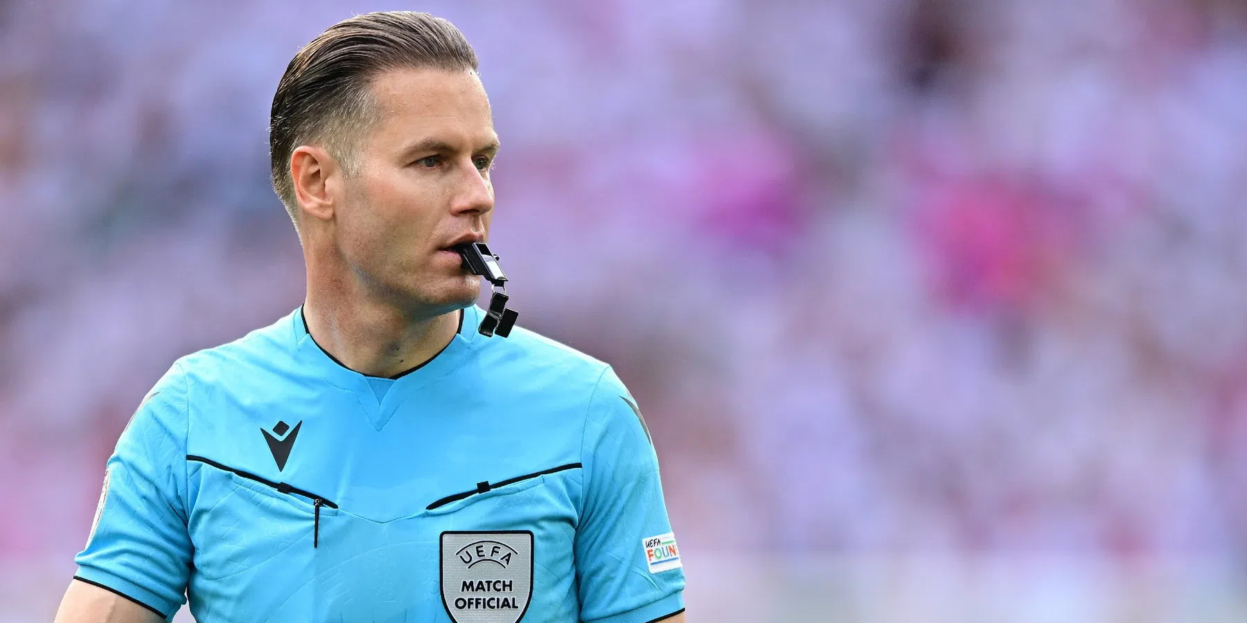 Deze scheidsrechter heeft de leiding over FC Twente - PSV in de Eredivisie