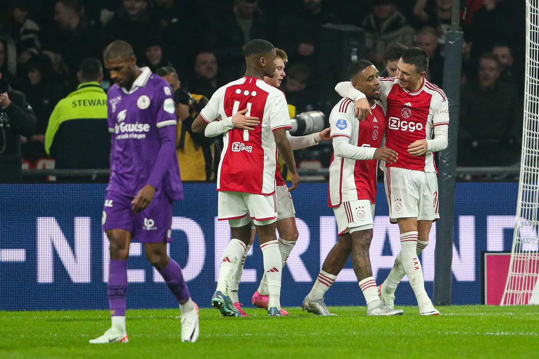 Zo eindigden de laatste 5 thuisduels van Ajax tegen Sparta | VN