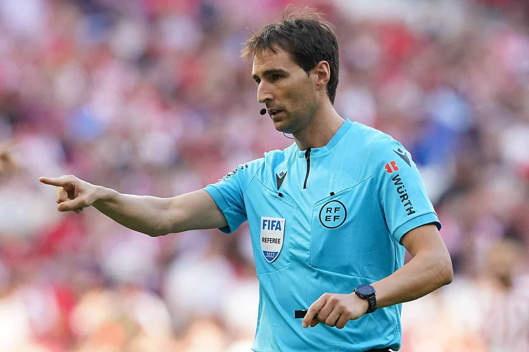 Scheidsrechter De Burgos emotioneel na kritiek Real Madrid | VoetbalNieuws