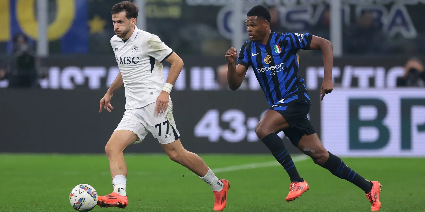 Inter-trainer heeft goed nieuws over Dumfries voor halve finale tegen Barcelona